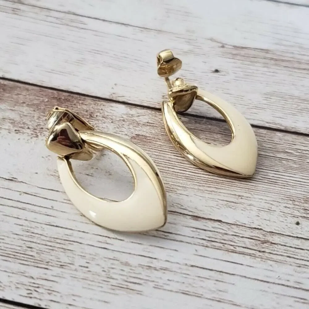 Vintage Clip On Earrings Cream & Gold Tone Fancy Dangle Statement